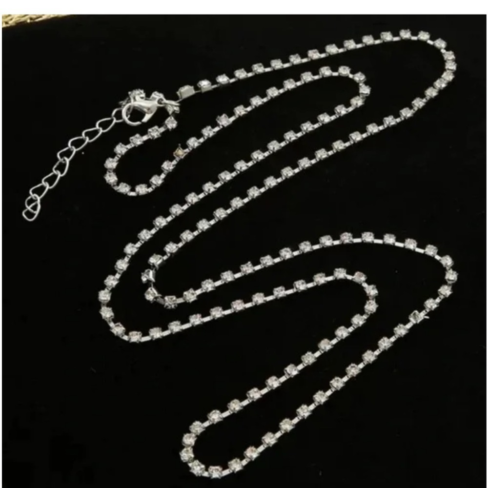 Rhinestone Leg Chain - Picture 3 of 4